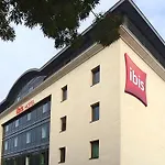 מלון Ibis Centre Champ De Mars 3*