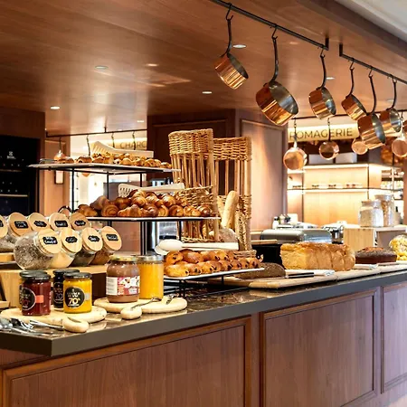 Ibis Centre Champ De Mars Hotel 3*