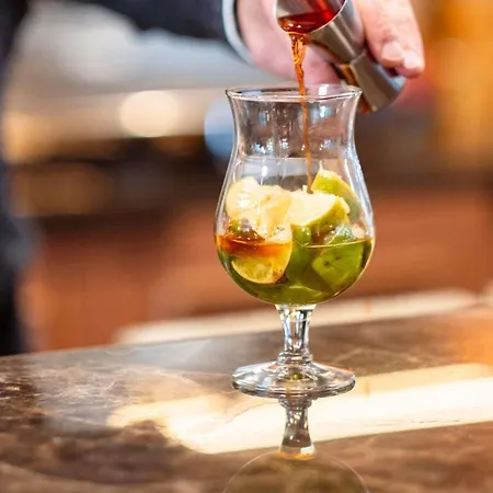 Ibis Centre Champ De Mars Otel