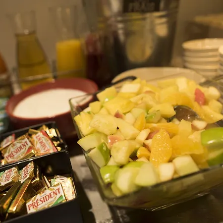 Ibis Centre Champ De Mars Hotel 3*