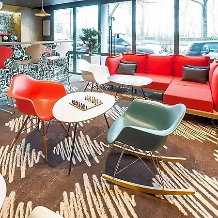 Ibis Centre Champ De Mars Hotel 3*