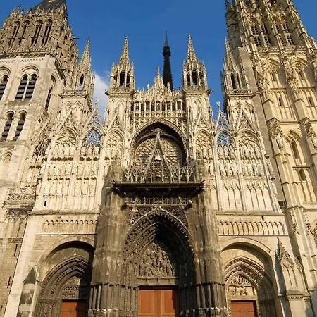 Ibis Centre Champ De Mars Otel Rouen