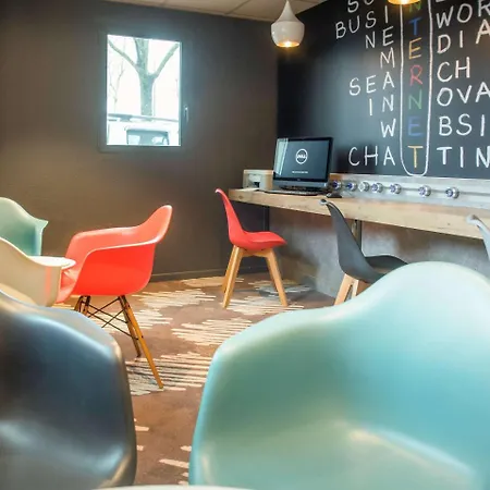 Ibis Centre Champ De Mars Hotel 3*