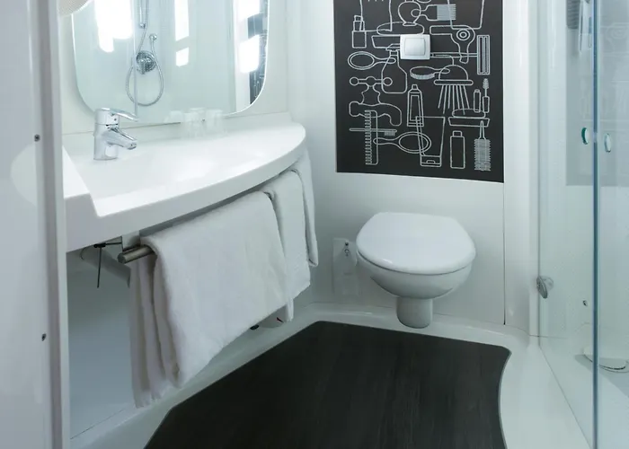 Ibis Centre Champ De Mars Hotel Rouen