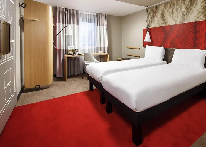 Отель Ibis Centre Champ De Mars