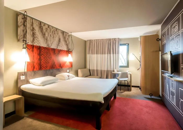 Ibis Centre Champ De Mars 3* Руан