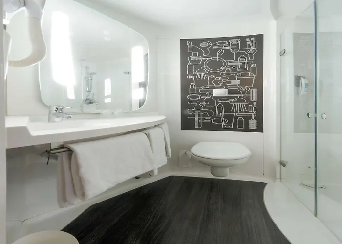 Ibis Centre Champ De Mars Rouen