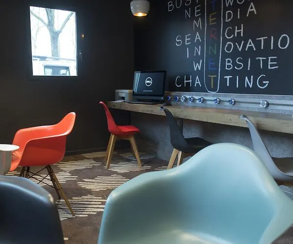 Отель Ibis Centre Champ De Mars