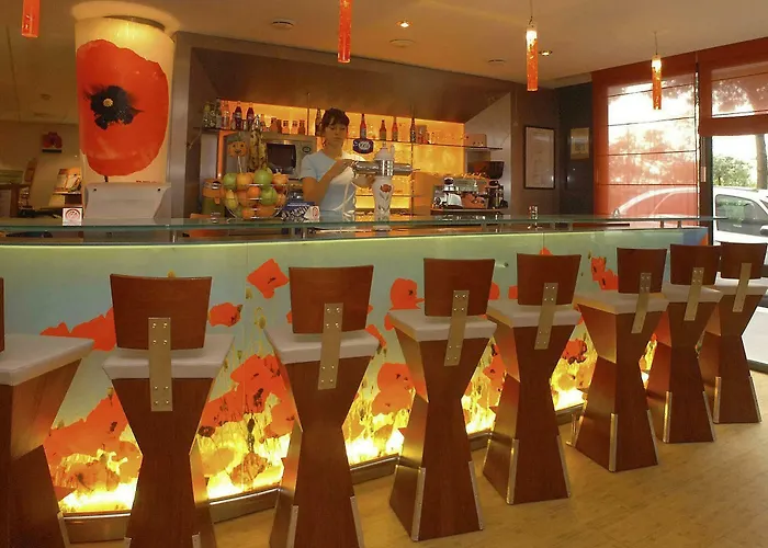 Отель Ibis Centre Champ De Mars Руан